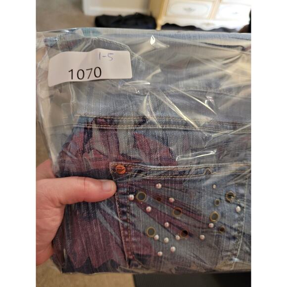 Southpole Jeans Bootcut Rhinestone Embellished Pockets Denim Pants Size 9 - Picture 13 of 13